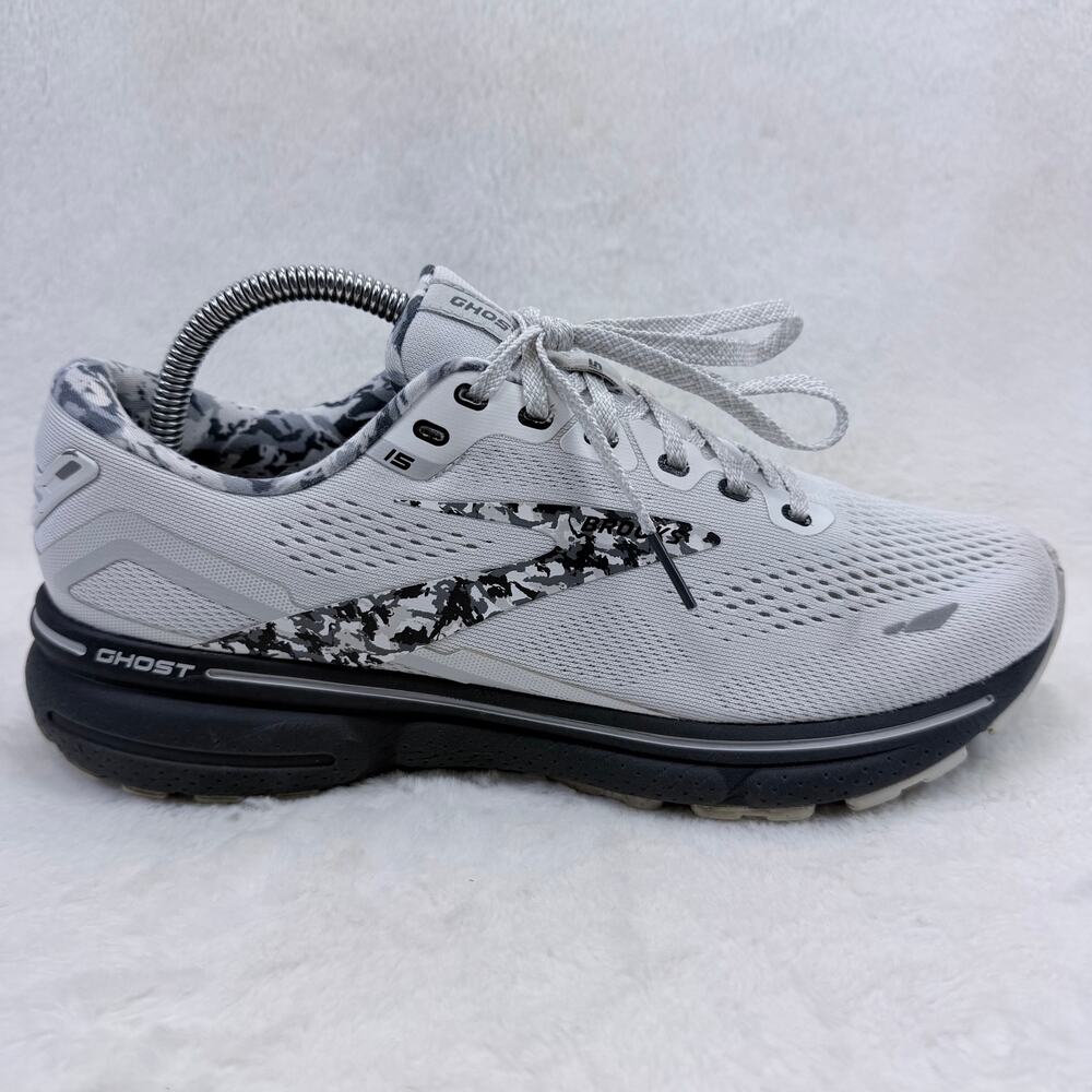 Brooks Ghost 15 Womens Running Shoes White Camo Size 10 Athletic Sneakers